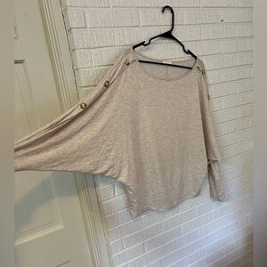 Pink Lily batwing shirt size L